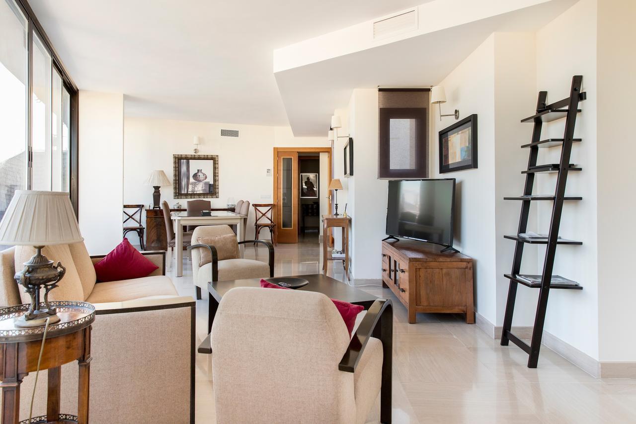 Apartament Larios Suites
