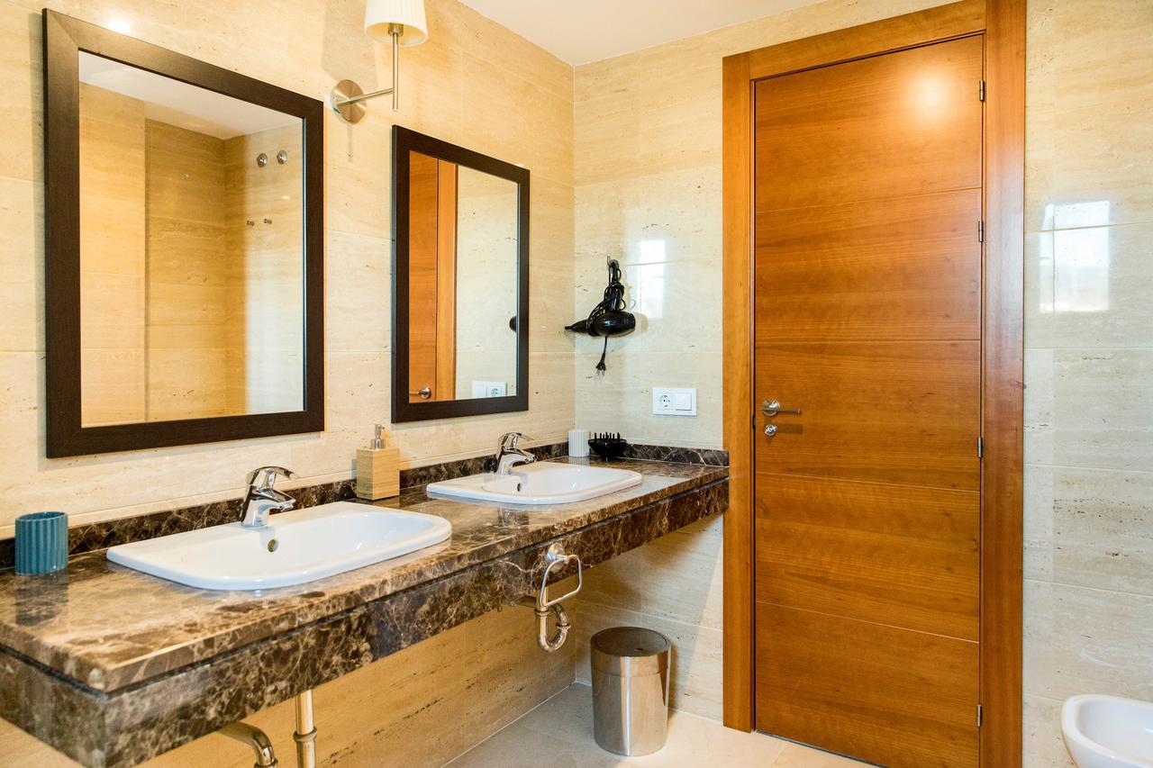 Apartament Larios Suites *